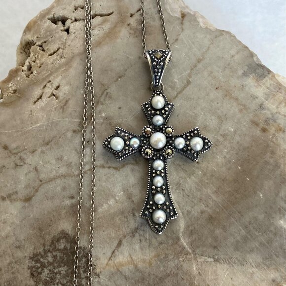 Oxidized Sterling Silver 925 Pearl Marcasite Cross Pendant Necklace 19.5" Chain - Picture 1 of 16